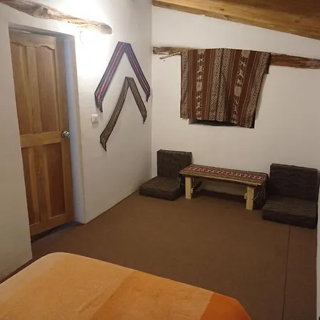 Wallpari Sonqo Hospedaje Medicina Temazcal Pisac Exterior photo